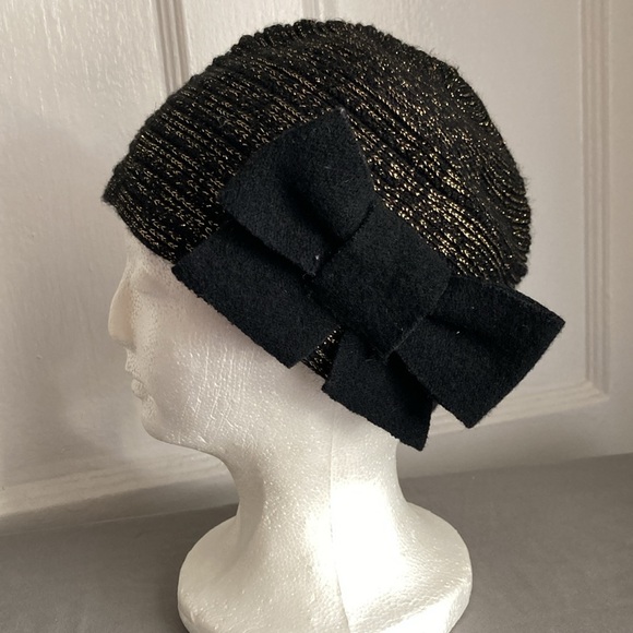 Helene Berman London Anthropologie Black and Metallic Gold Hat Beanie Bow NWT - Picture 3 of 9